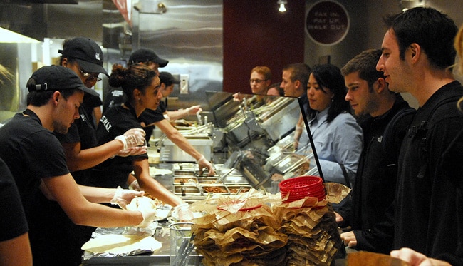 chipotle-employees