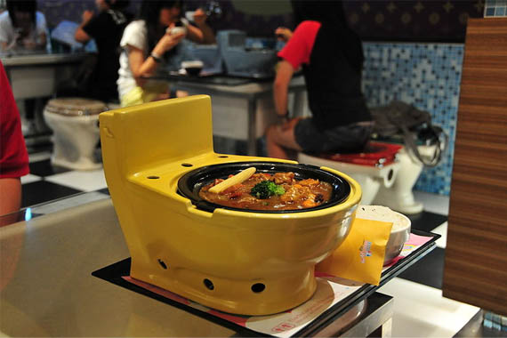 Modern-Toilet-Restaurant-Tapei-Taiwan