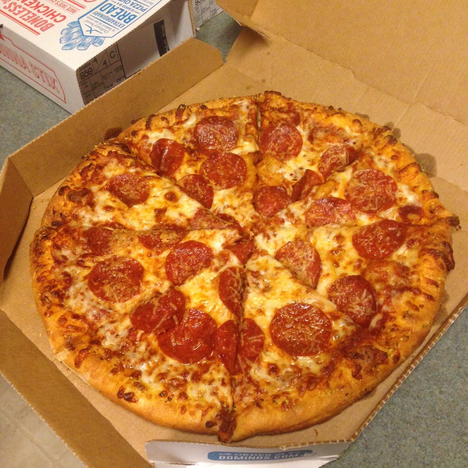 12-hand-tossed-pepperoni-pizza-from-domino-s-pizza-nurtrition-price