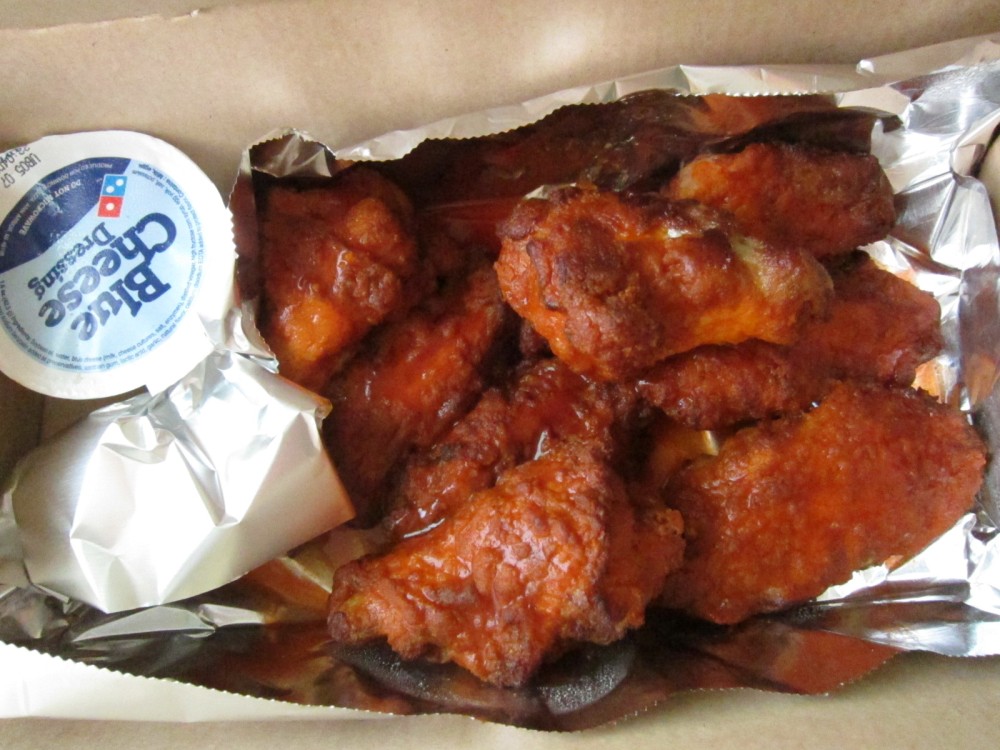 Hot Buffalo Wings from Domino's Pizza | Nurtrition & Price